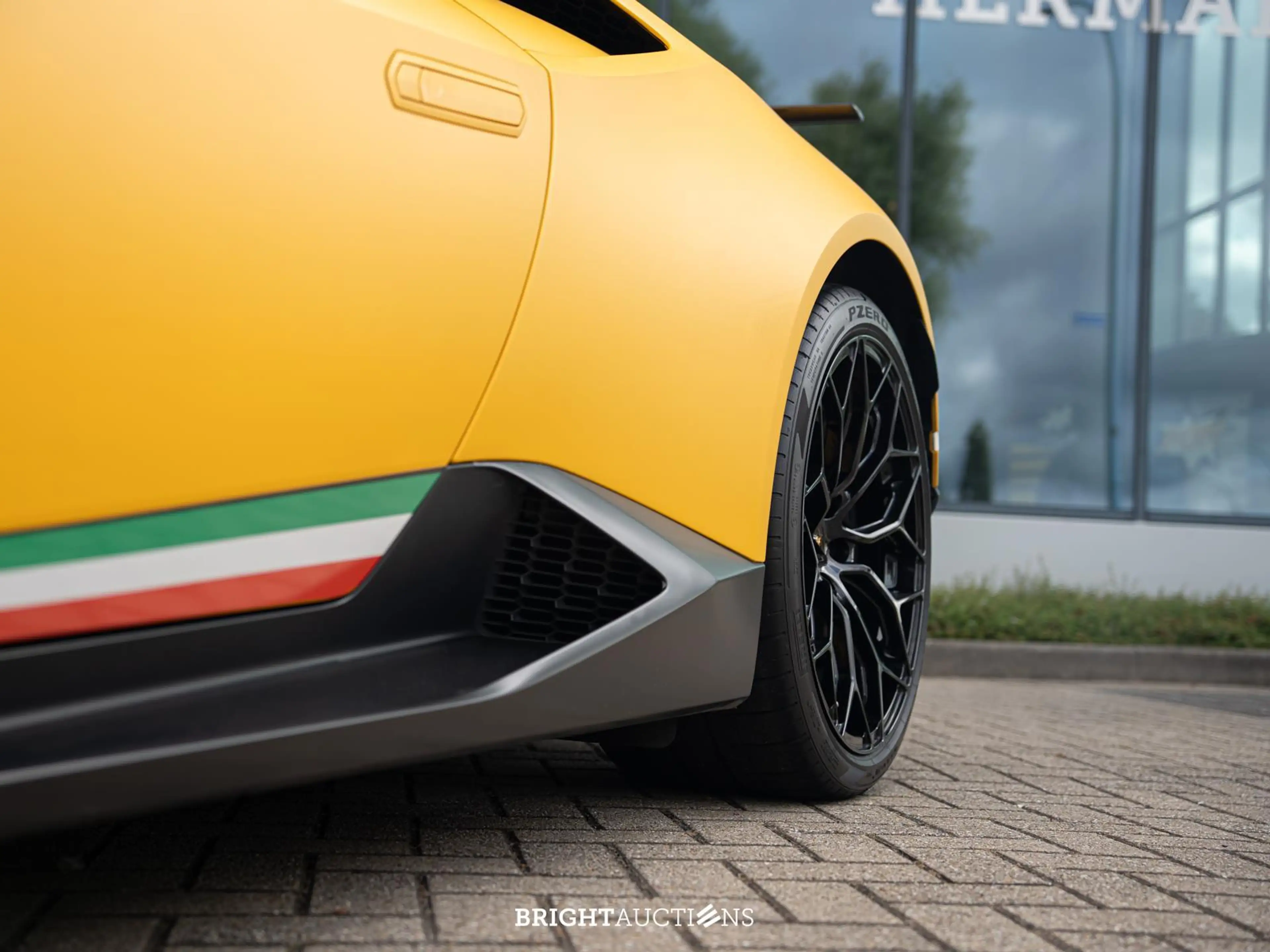 Lamborghini Huracán Performante LP640-4 5.2 V10 — photo 10