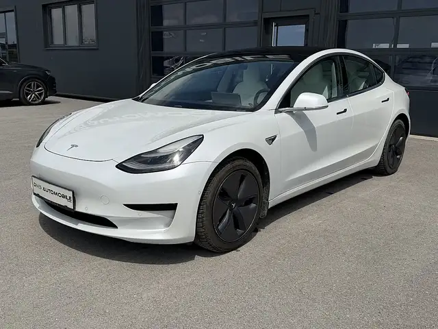 Tesla Model 3 Standard Range RWD Plus 57,5kWh *WEISSES LEDER*...