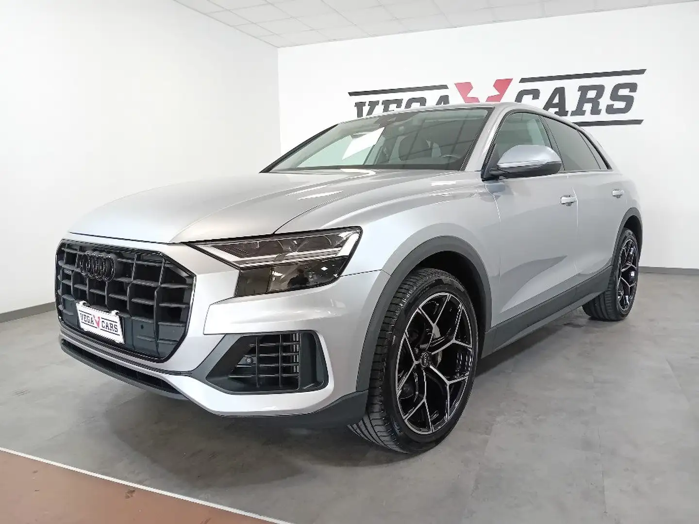 Audi Q8 55 TFSI quattro tiptronic Sport 22" - PELLE- TETTO Argento - 1