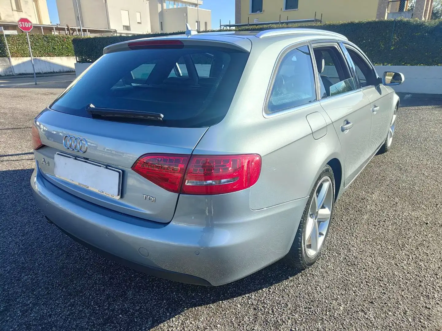 Audi A4 SW 2,0 Tdi ( S-Line ) Grigio - 2