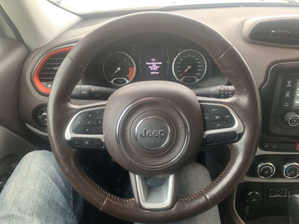 2015 Jeep Renegade North 4WD — снимка 1