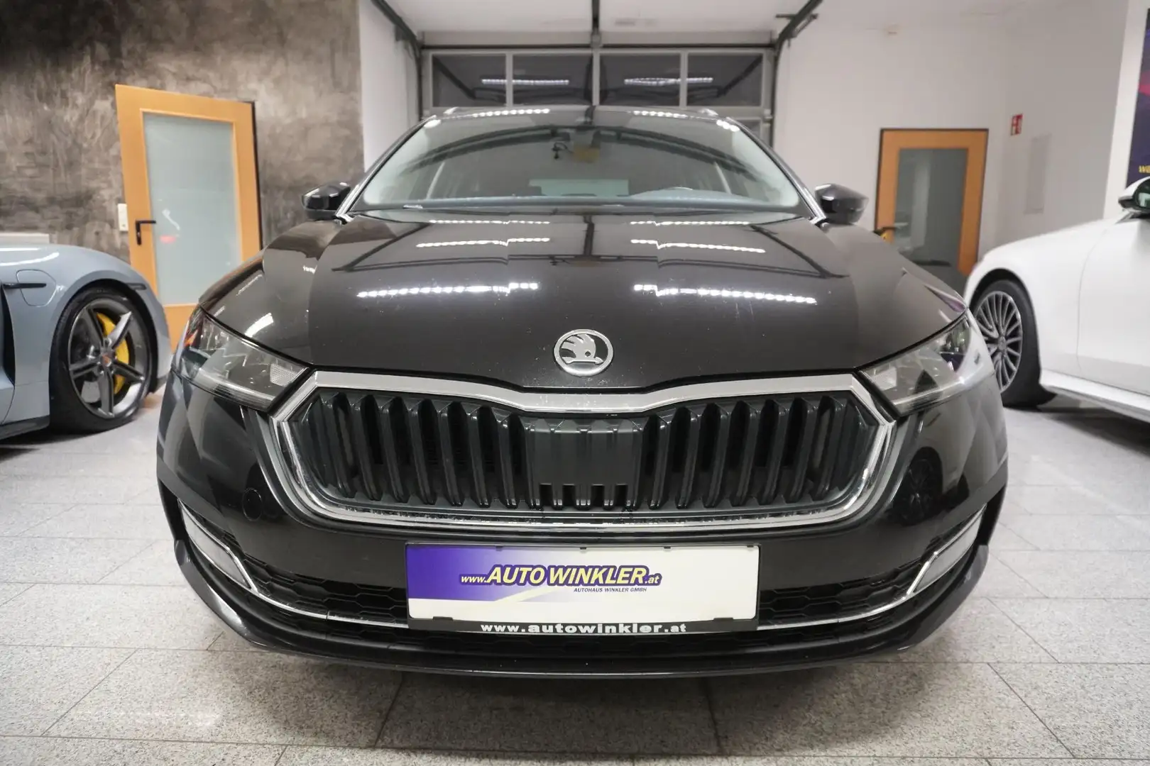 Skoda Octavia 1.5 TSI ACT Sportsitze/MFL/PDC Schwarz - 2