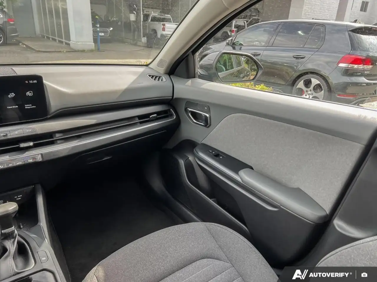 Kia K4 снимка Kia K4