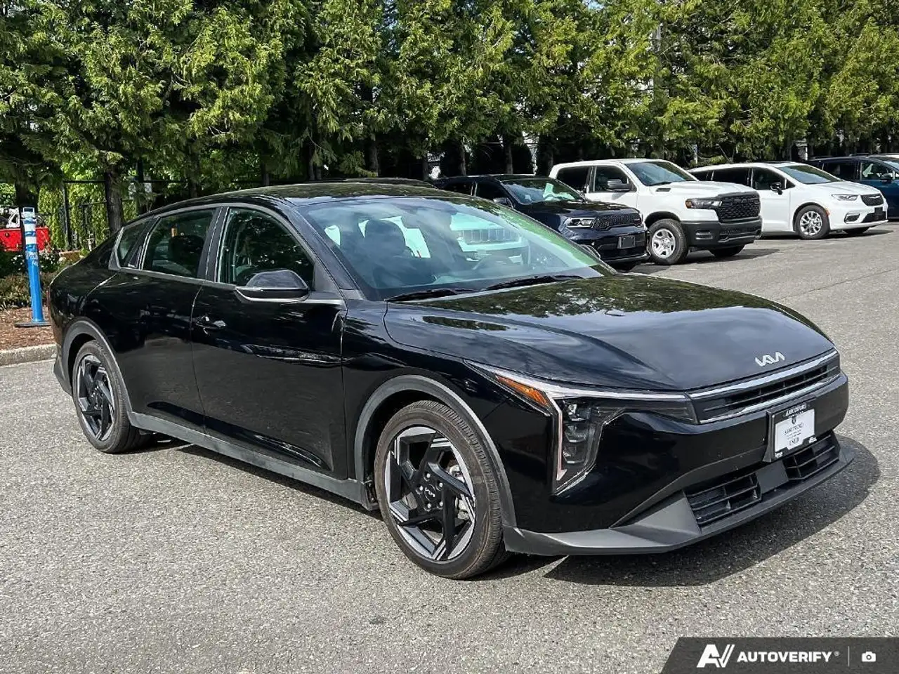 Kia K4 снимка Kia K4