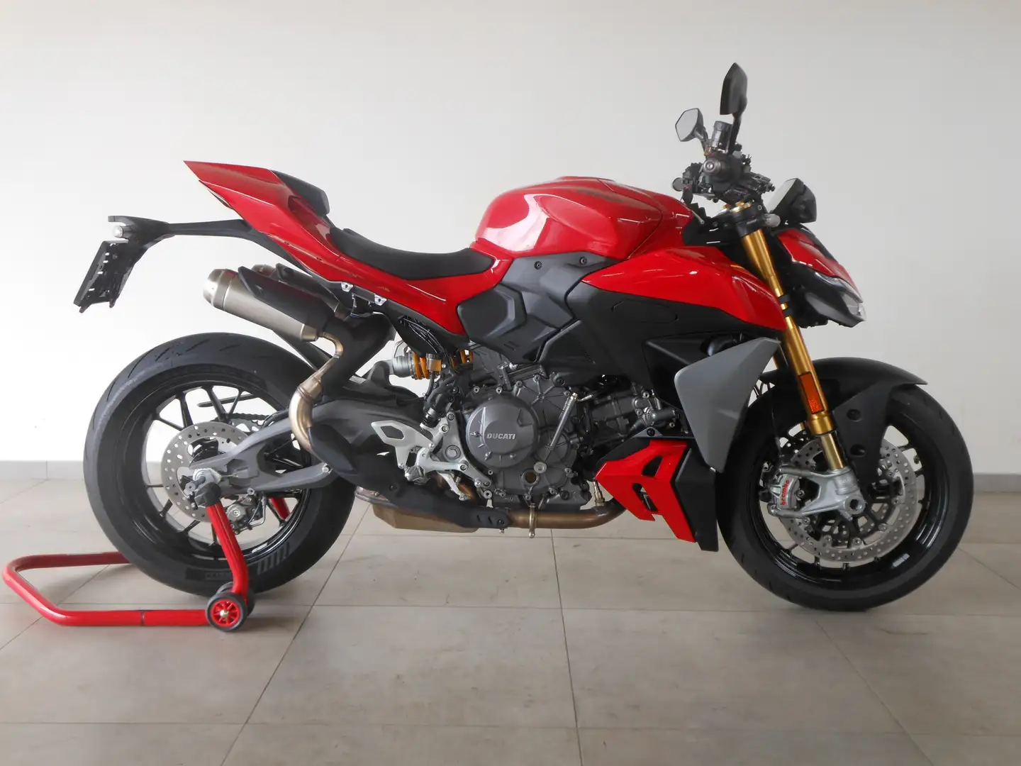 Ducati Streetfighter V2S Красный - 1