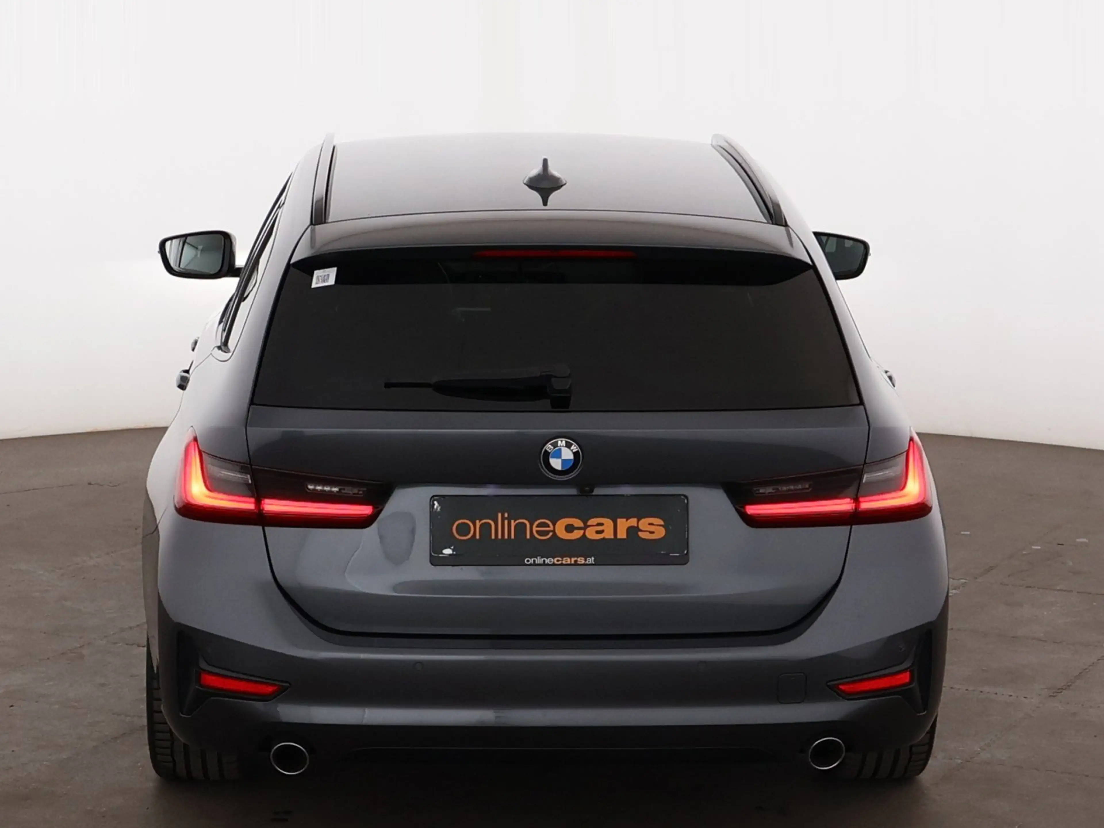 BMW 318 d Touring Sport Line LED LEDER NAVI SITZHZG — photo 8