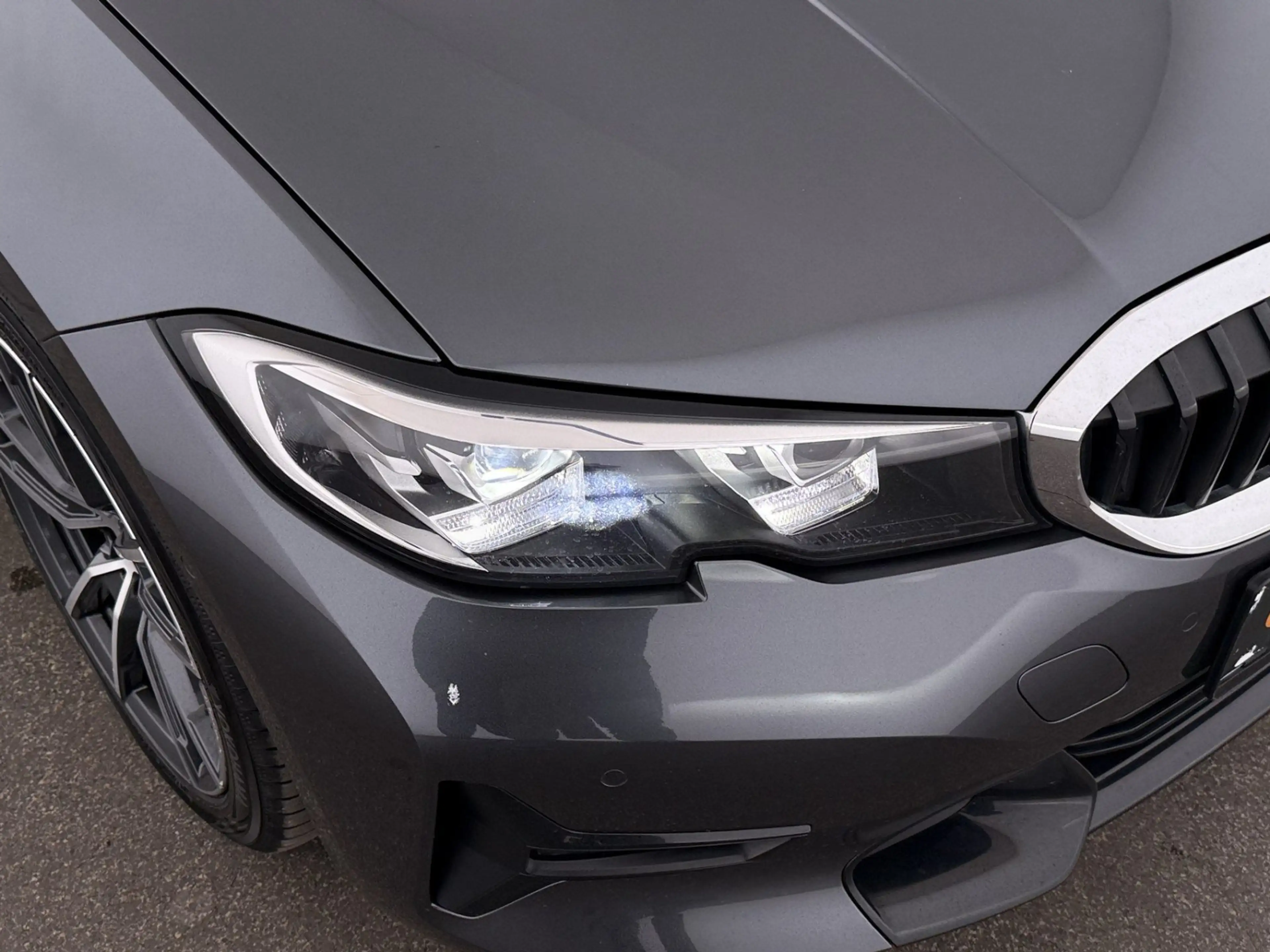 BMW 318 d Touring Sport Line LED LEDER NAVI SITZHZG — photo 13