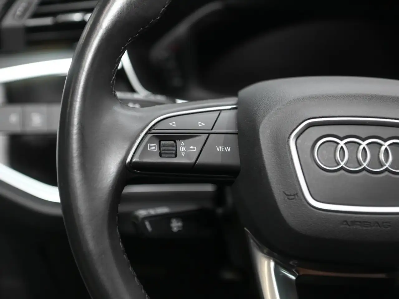 Audi Q3 снимка Audi Q3