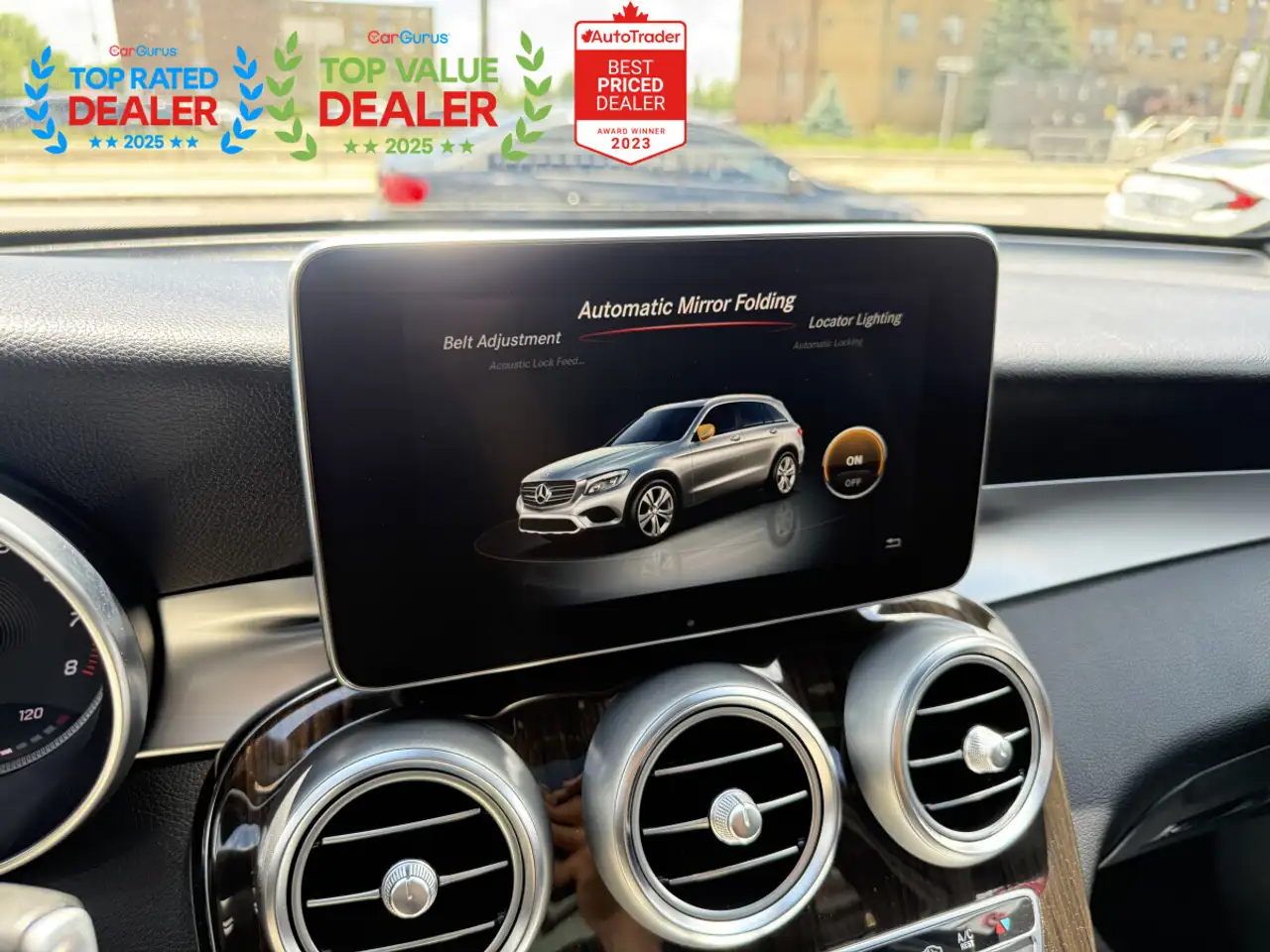 Mercedes-Benz GLC снимка Mercedes-Benz GLC