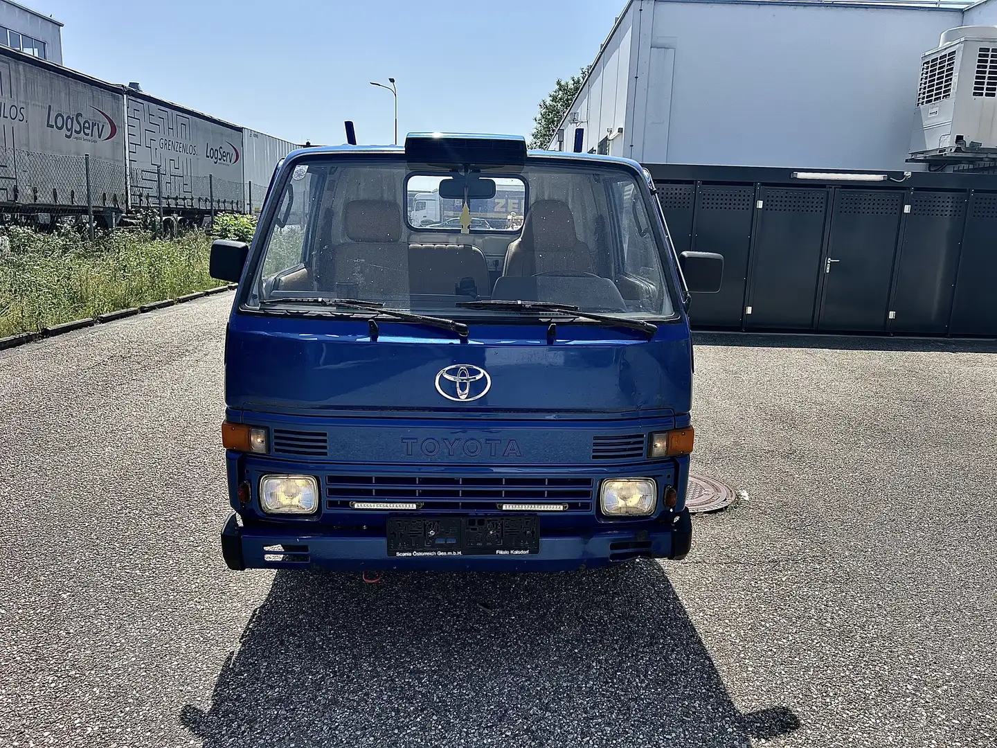 Toyota Dyna price Albastru - 1