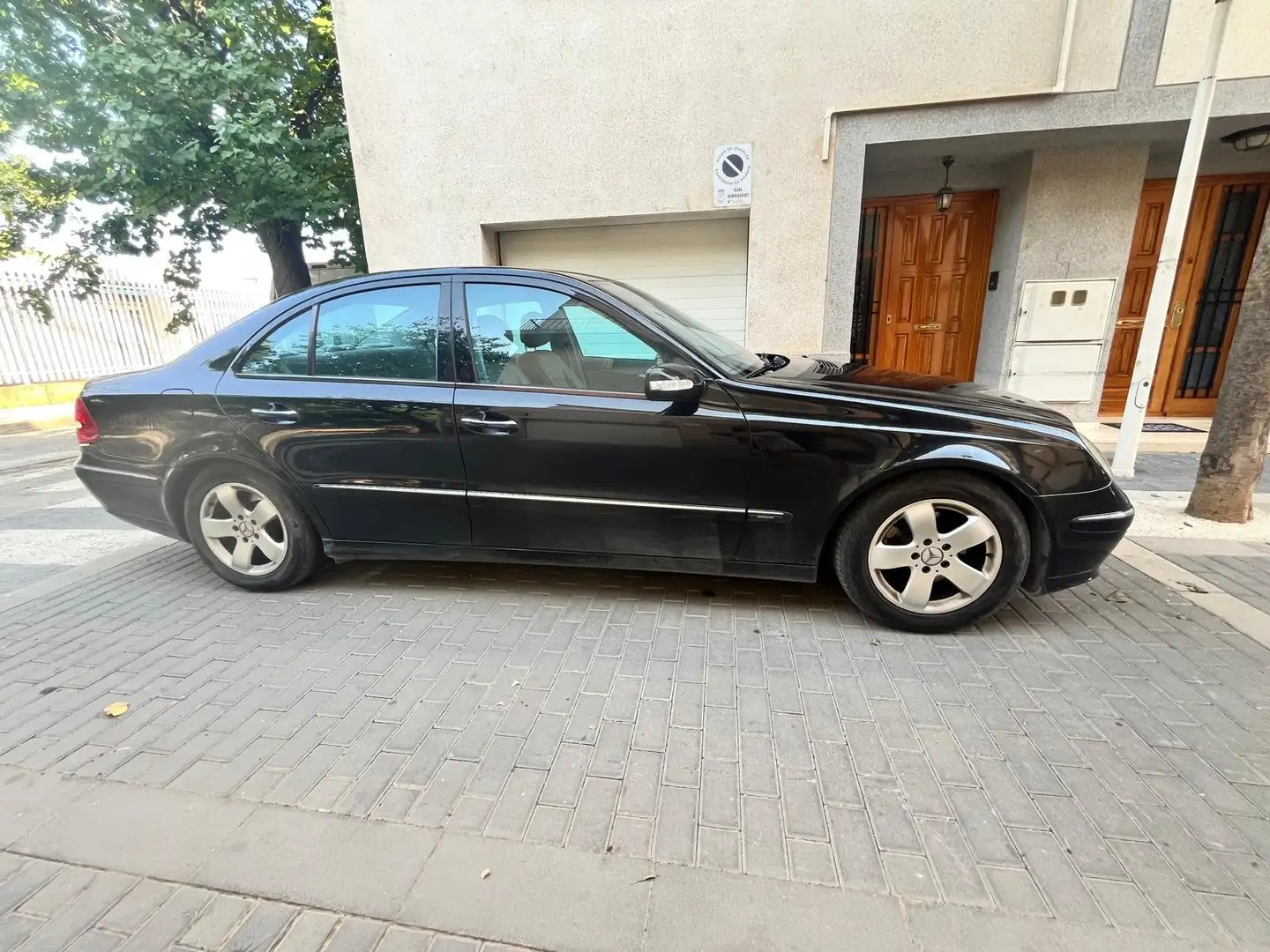 Mercedes-Benz E 220 E 220 CDI Negro - 1