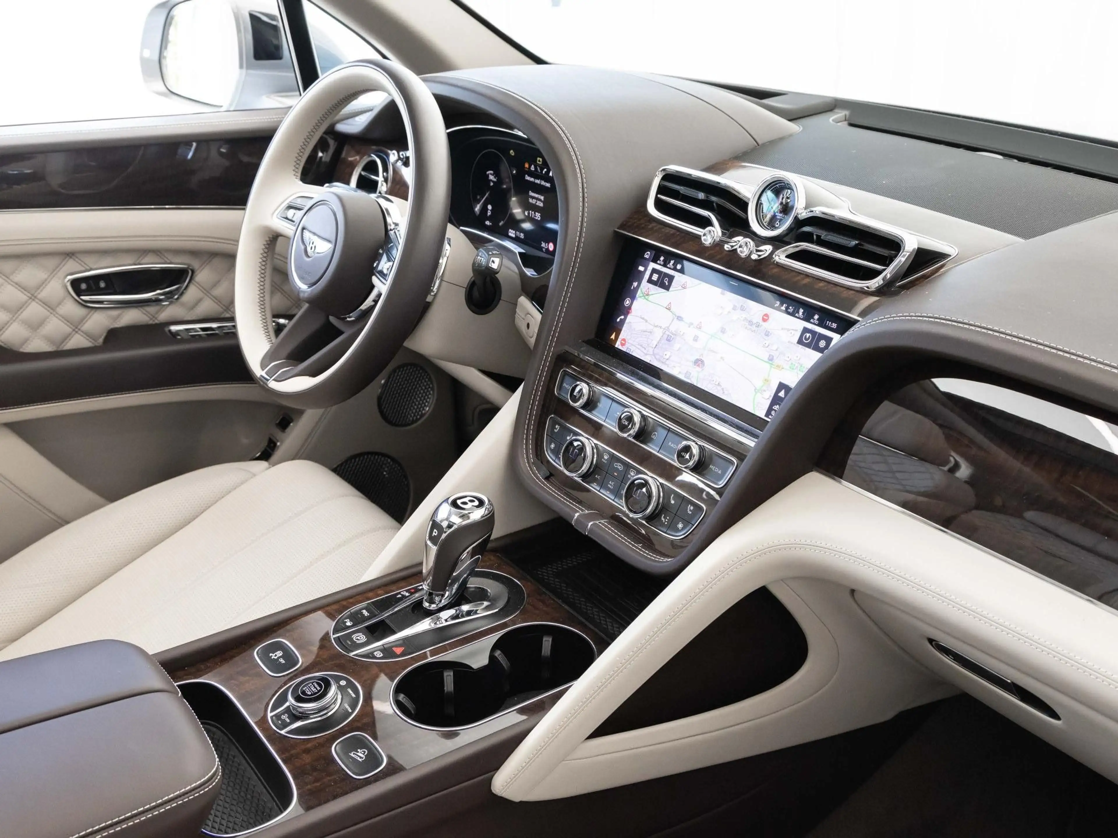 Bentley Bentayga V8 First Edition von BENTLEY FRANKFURT — photo 7