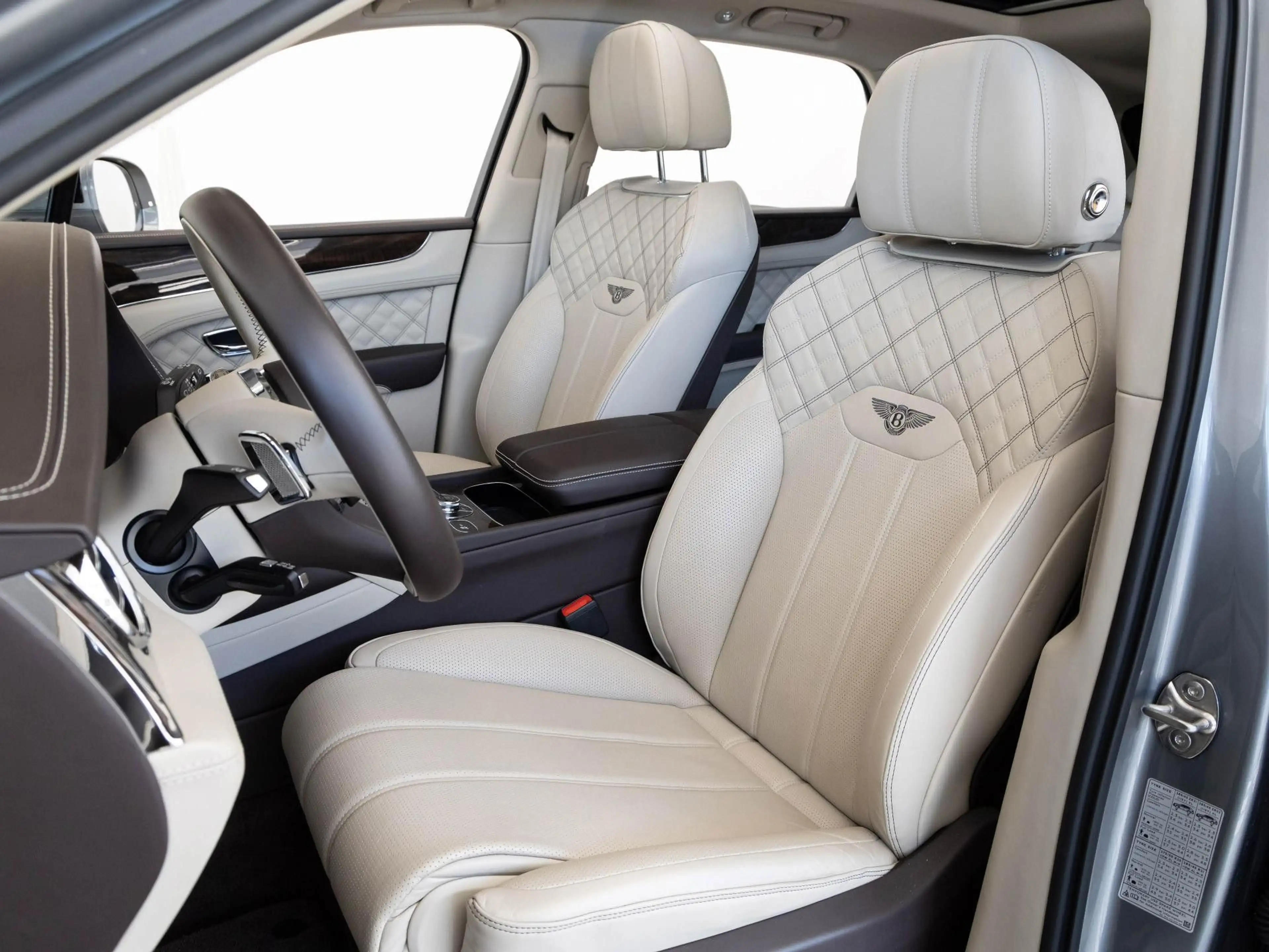 Bentley Bentayga V8 First Edition von BENTLEY FRANKFURT — photo 10
