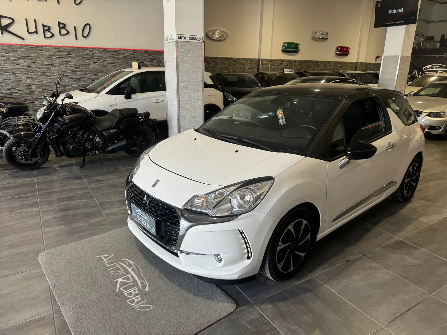 DS Automobiles DS 3 DS3 1.6 bluehdi So Chic 75cv my16 Bianco - 1
