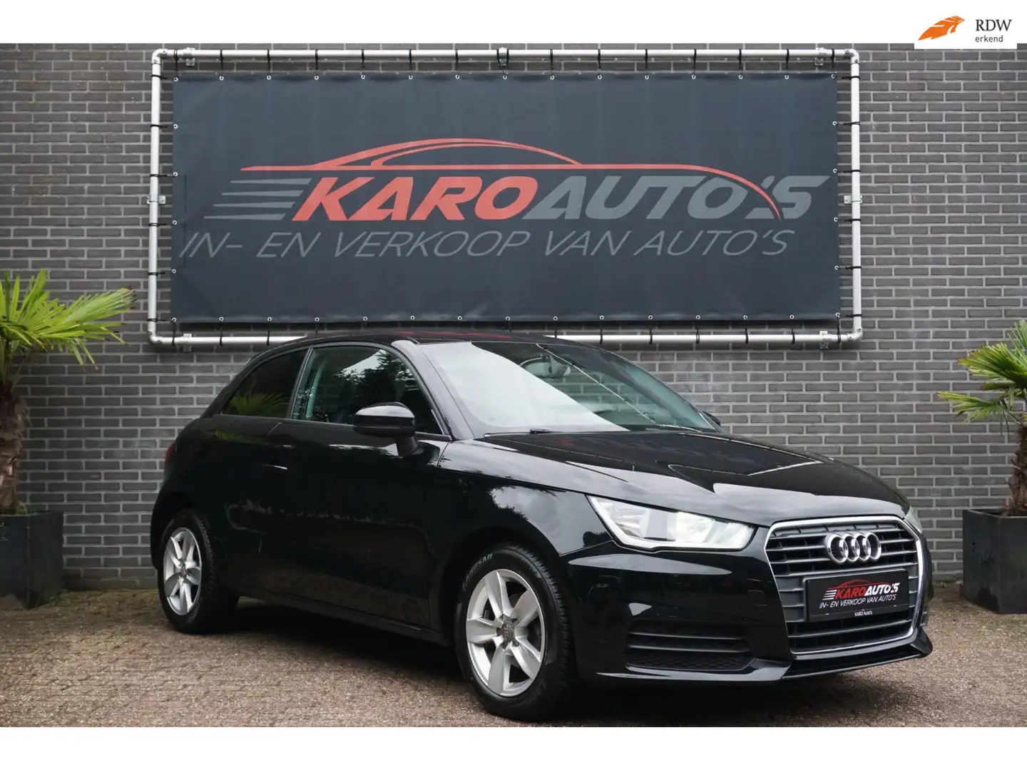 Audi A1 1.4 TDI Pro Line Leer Navi Cruise Airco Pdc Nwe AP Noir - 1