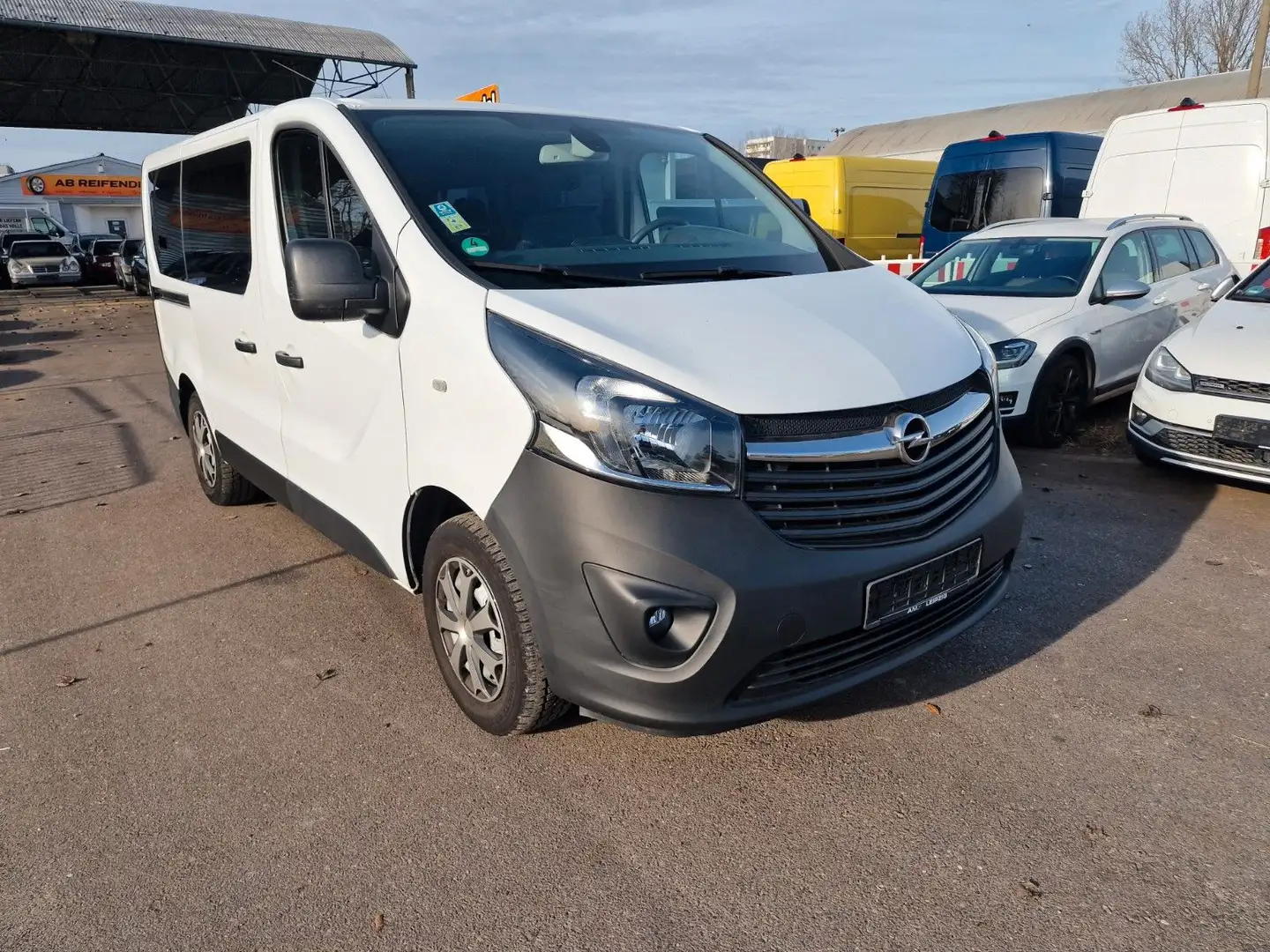 Opel Vivaro B Kasten/Kombi Combi L1H1 2,7t Weiß - 1