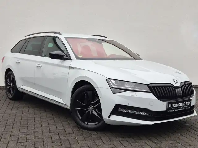 Skoda Superb view 3