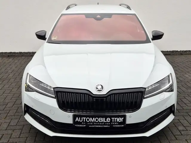 Skoda Superb view 2