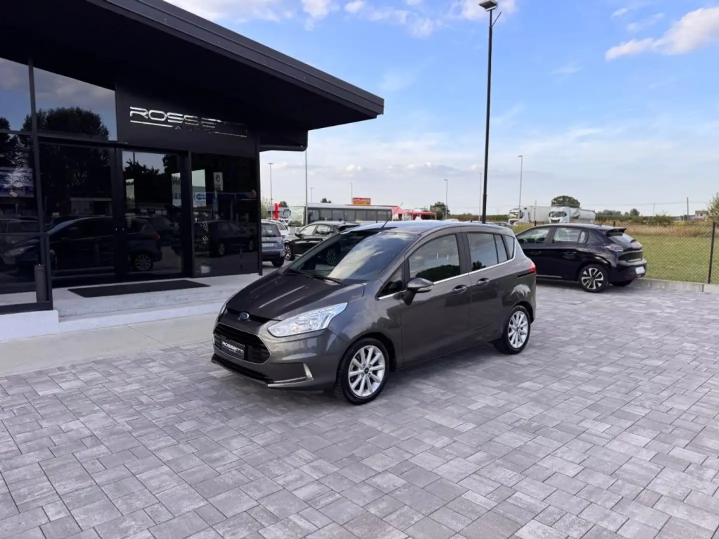 Ford B-Max 1.5 TDCi Plus ANCHE PER NEOPATENTATI Gris - 1