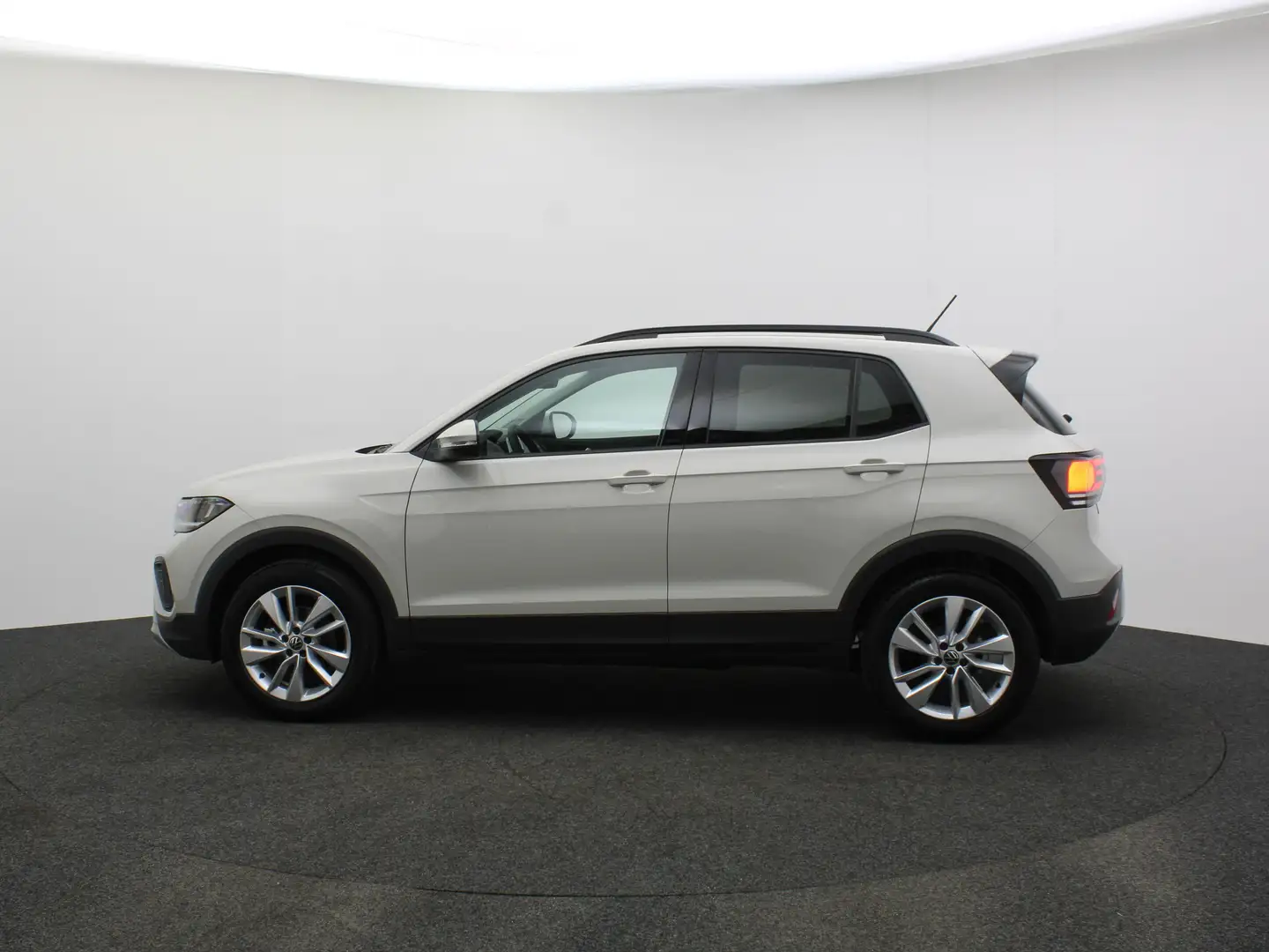 Volkswagen T-Cross 1.0 TSI 115pk Life Edition Grijs - 2