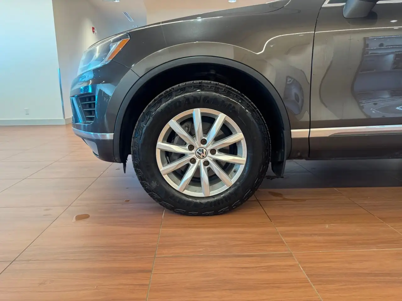 Volkswagen Touareg снимка Volkswagen Touareg