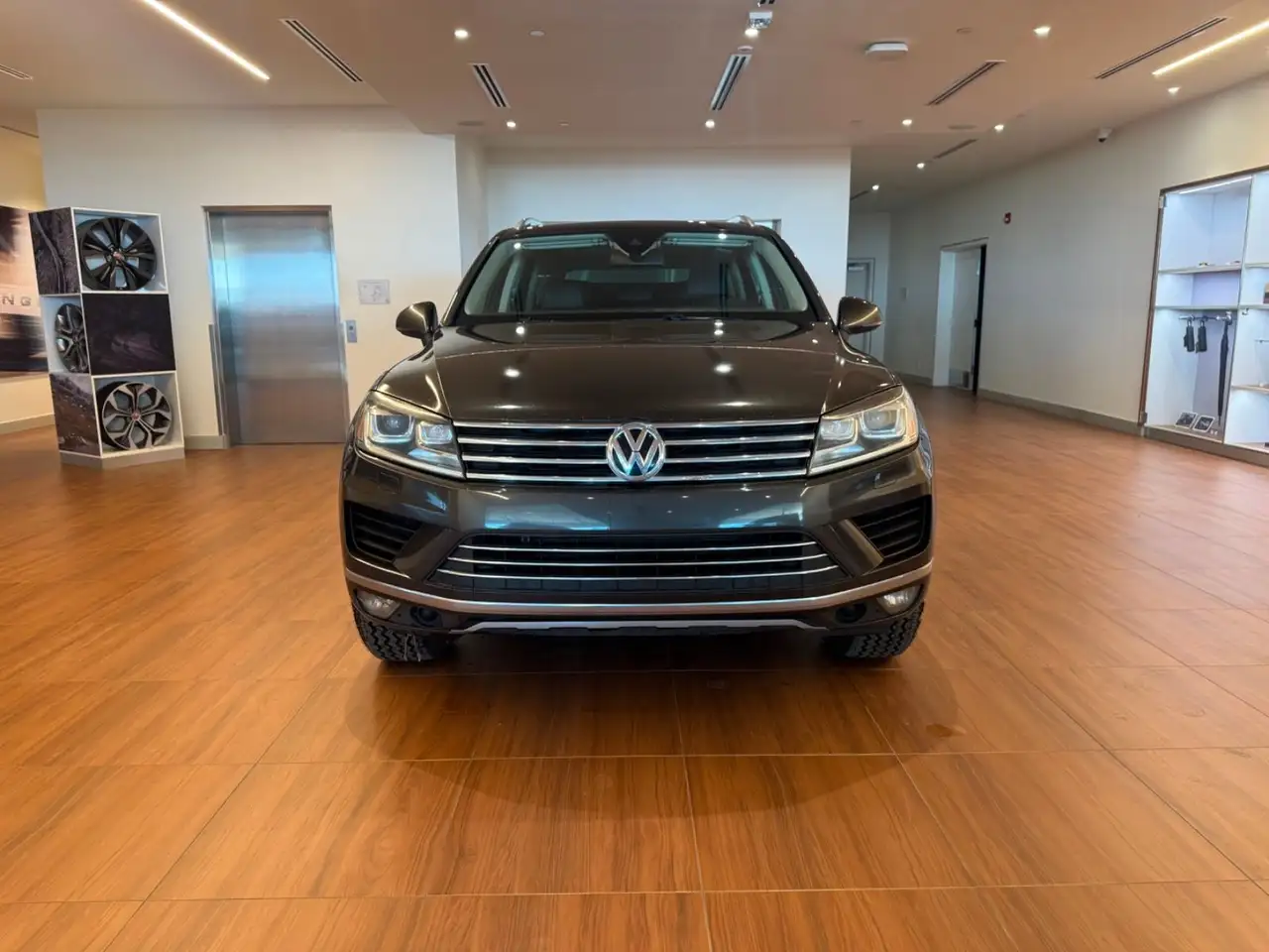 Volkswagen Touareg снимка Volkswagen Touareg