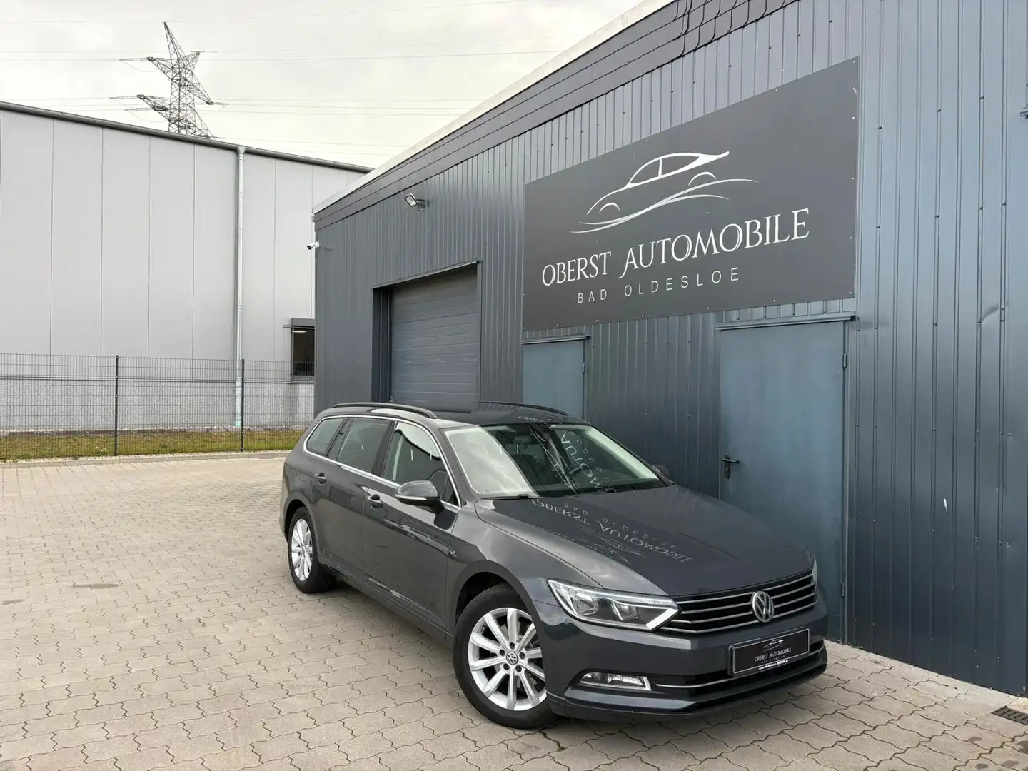Volkswagen Passat Variant Comfortline*Navi*SHZ*Tempomat* Gris - 1