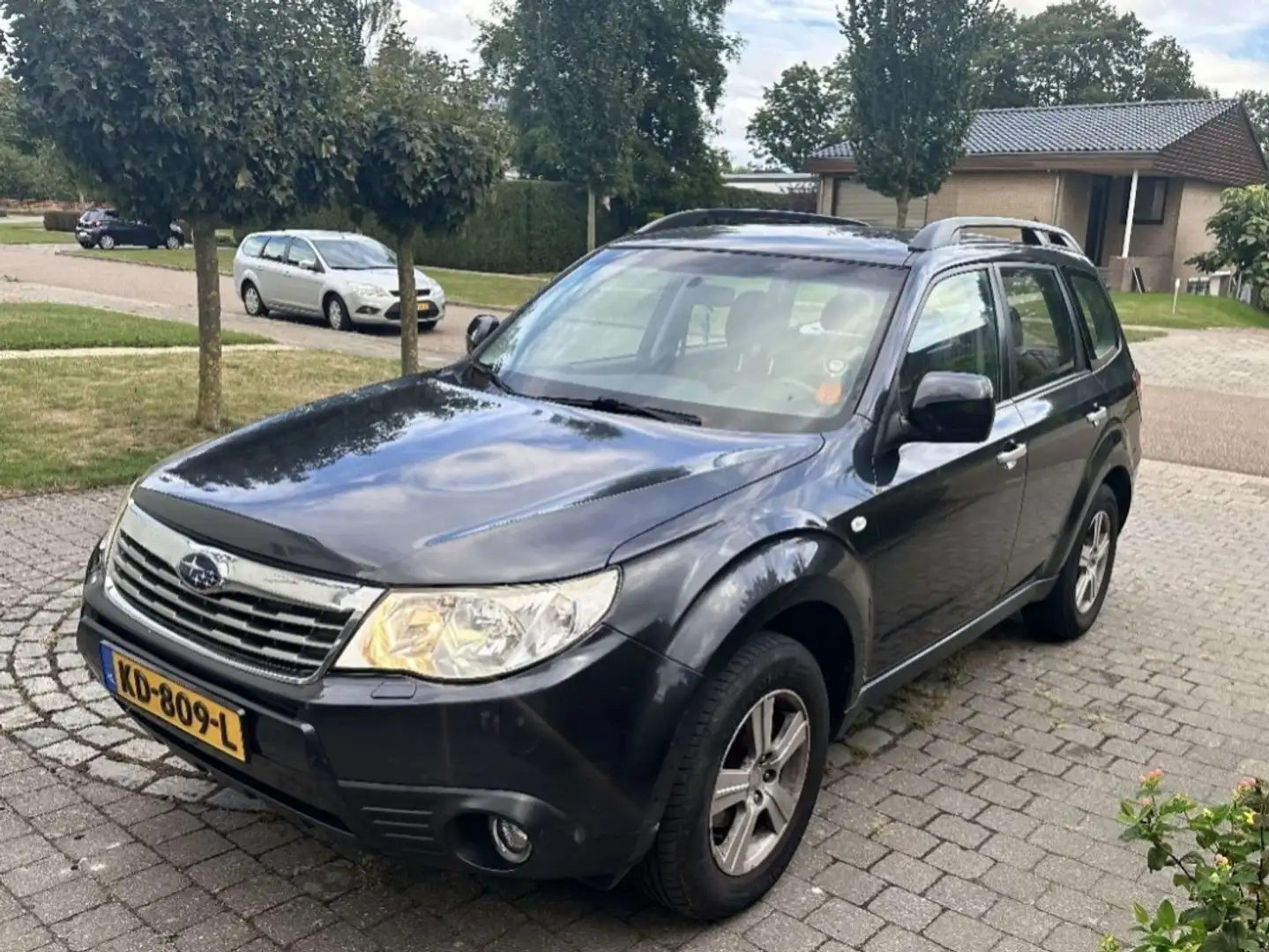 Subaru Forester Subaru Forester 2.0 4WD Dealer onderhouden APK26 Gris - 2