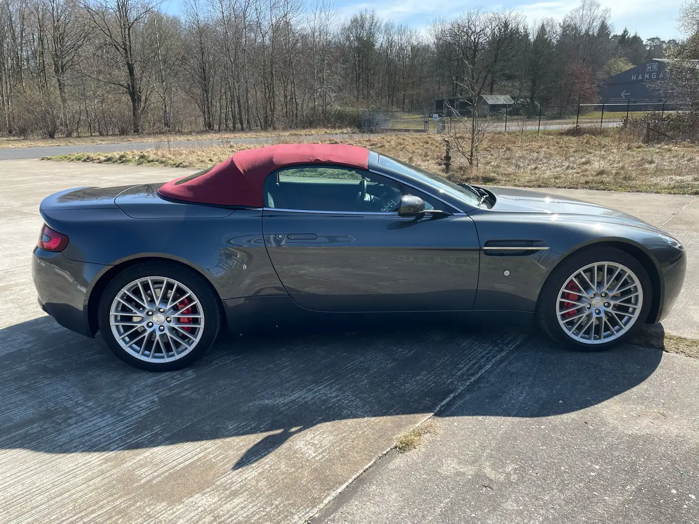 Aston Martin Virage 4.7 V8 Sportshift Grau - 2