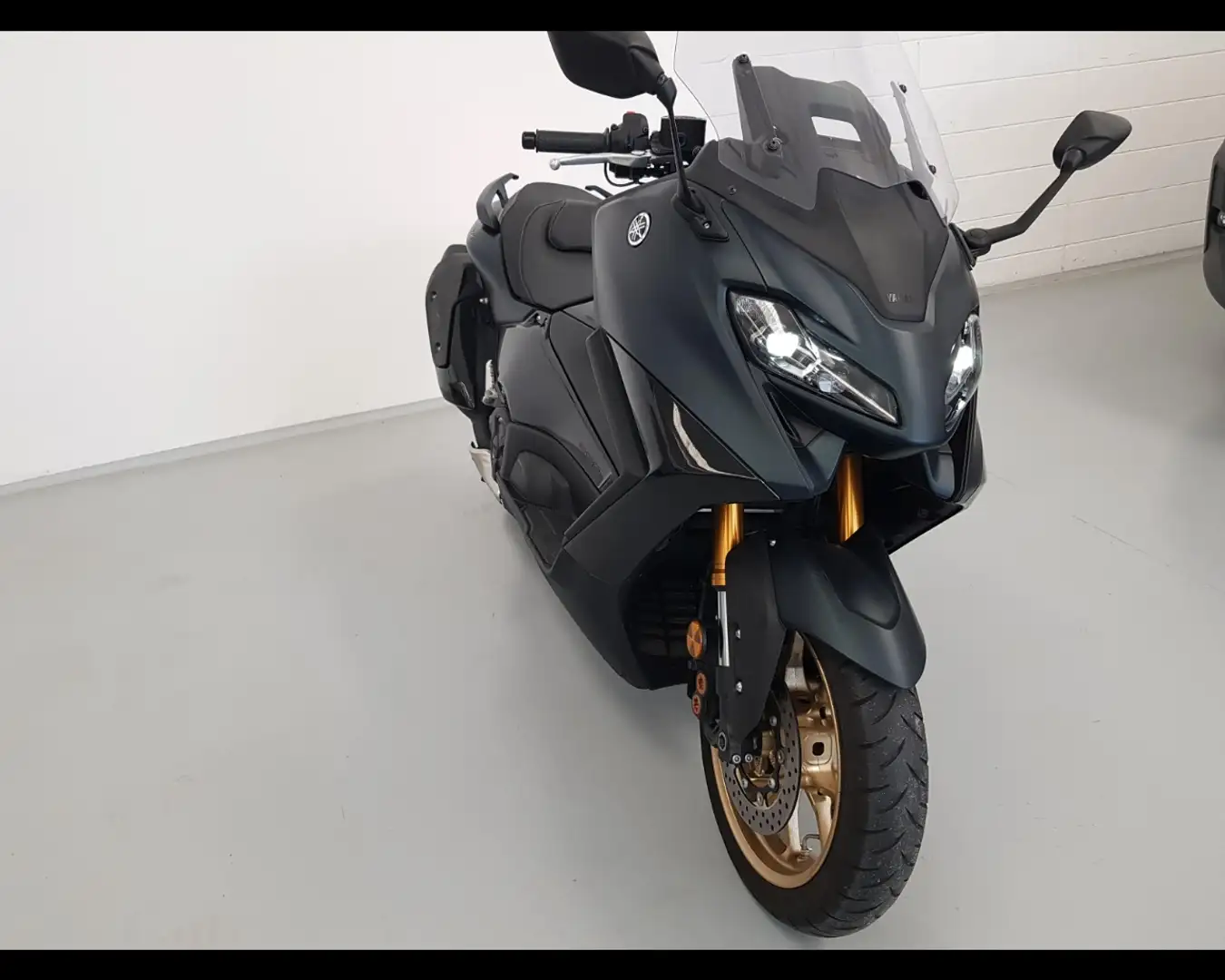 Yamaha TMAX 560 Tech Black - 1