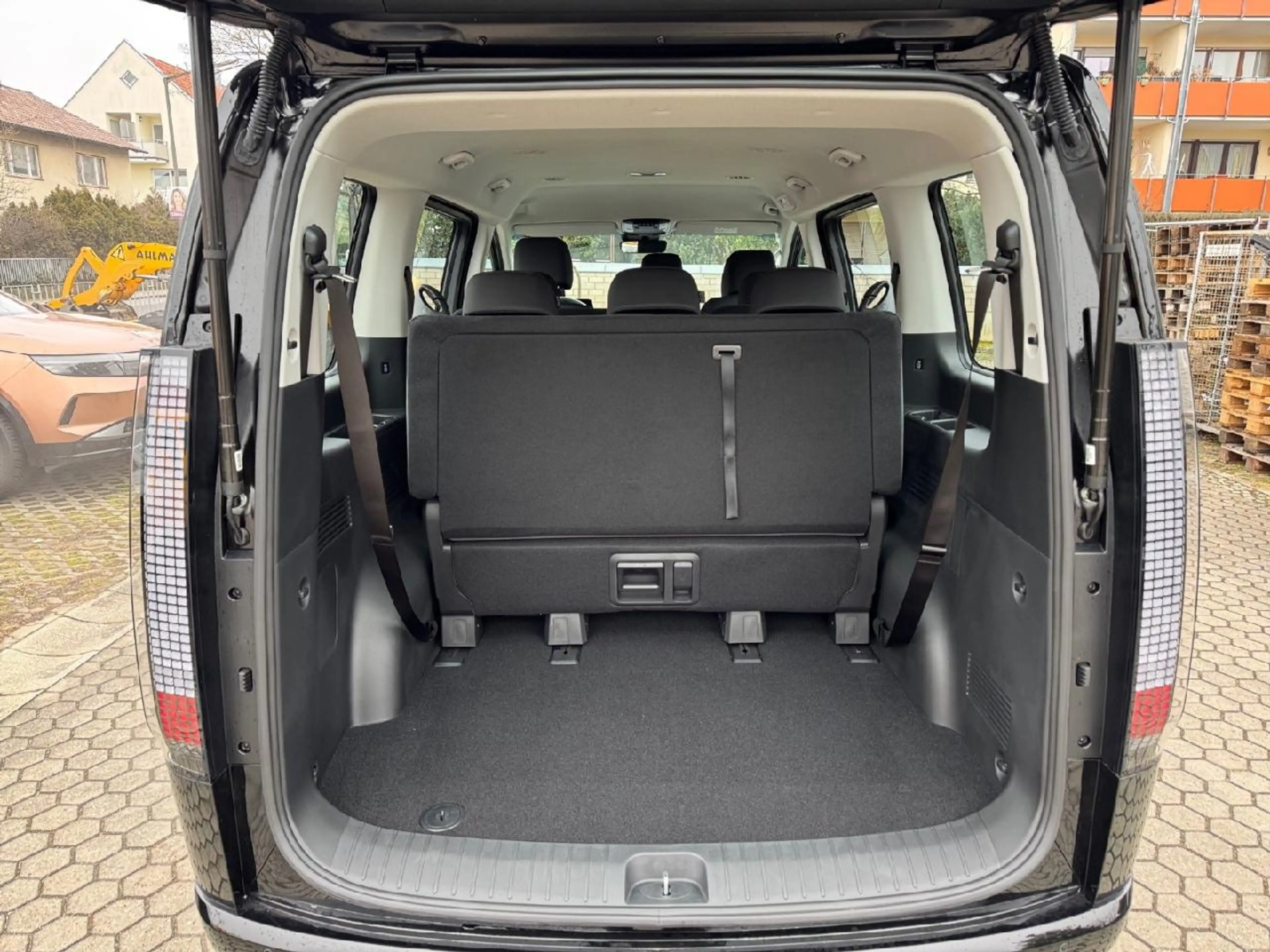 Hyundai STARIA 1.6 T-GDI 225 PS Hybrid 9-Sitzer Trend — photo 12