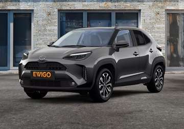 hybride 116h bva e-cvt 2wd design siege et volant chauffant prix catalogue 32050 soit 12% de remise