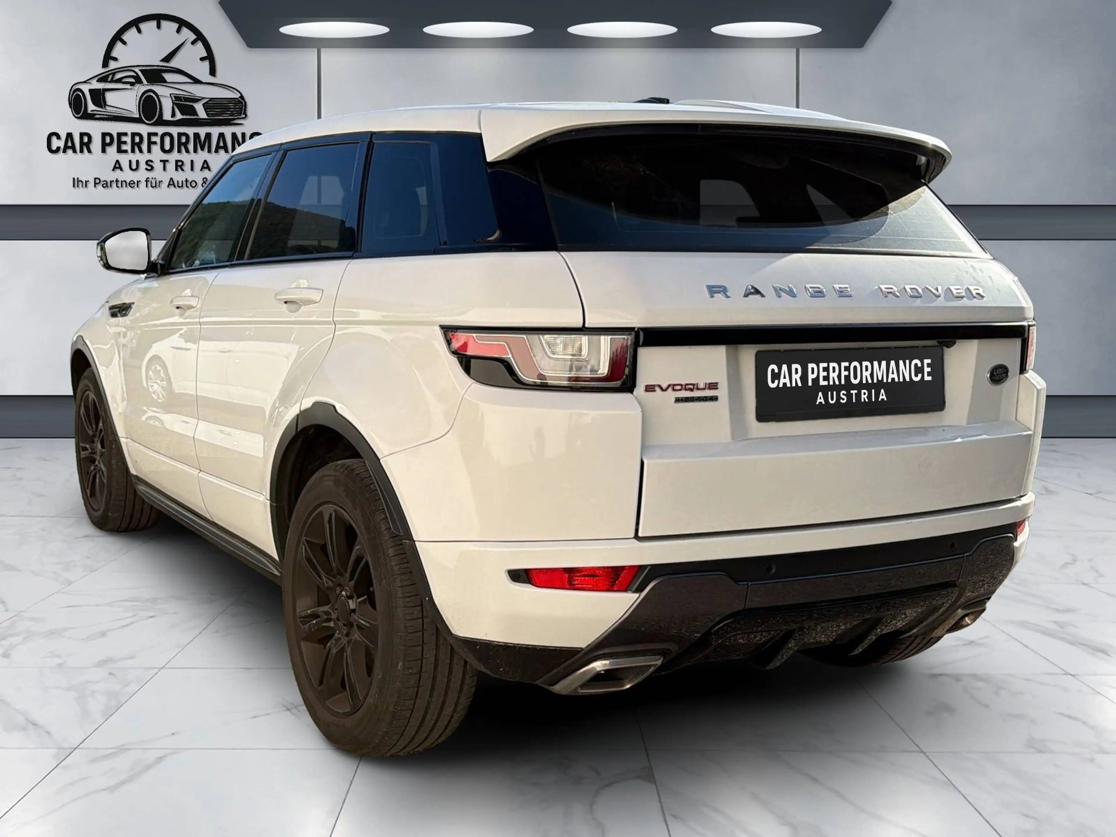 Land Rover Range Rover Evoque Pure — photo 3