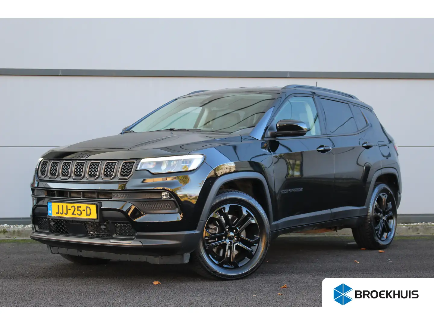 Jeep Compass 4xe 240 Plug-in Hybrid Electric Limited Noir - 1