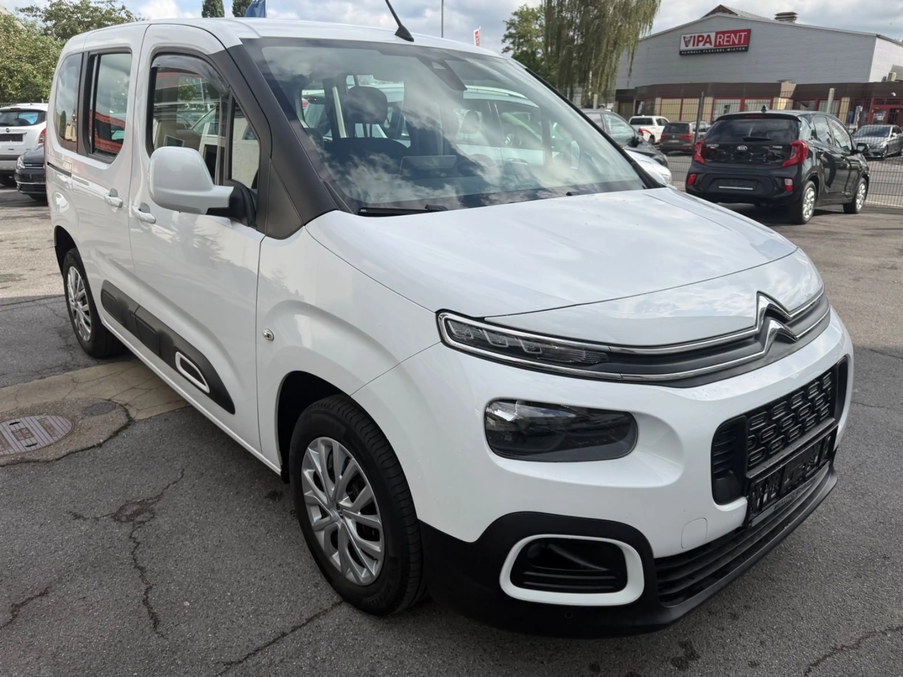 Citroen Berlingo Feel M — photo 3
