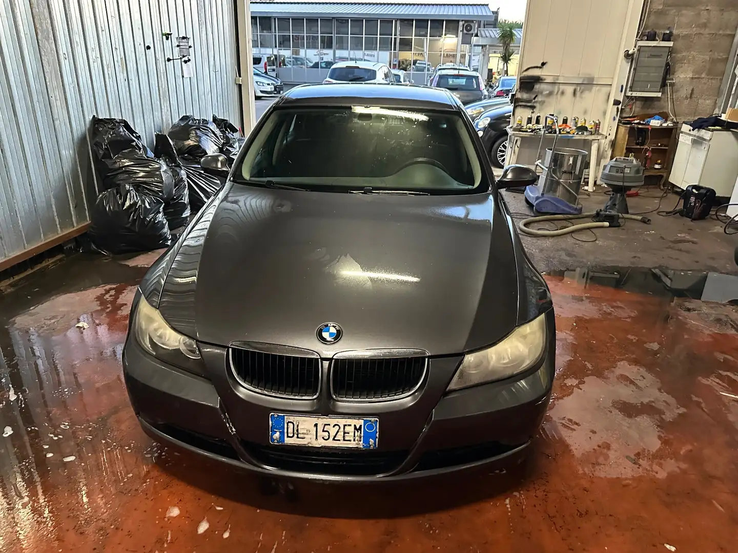 BMW 320 320d cat Touring Attiva msport Noir - 1