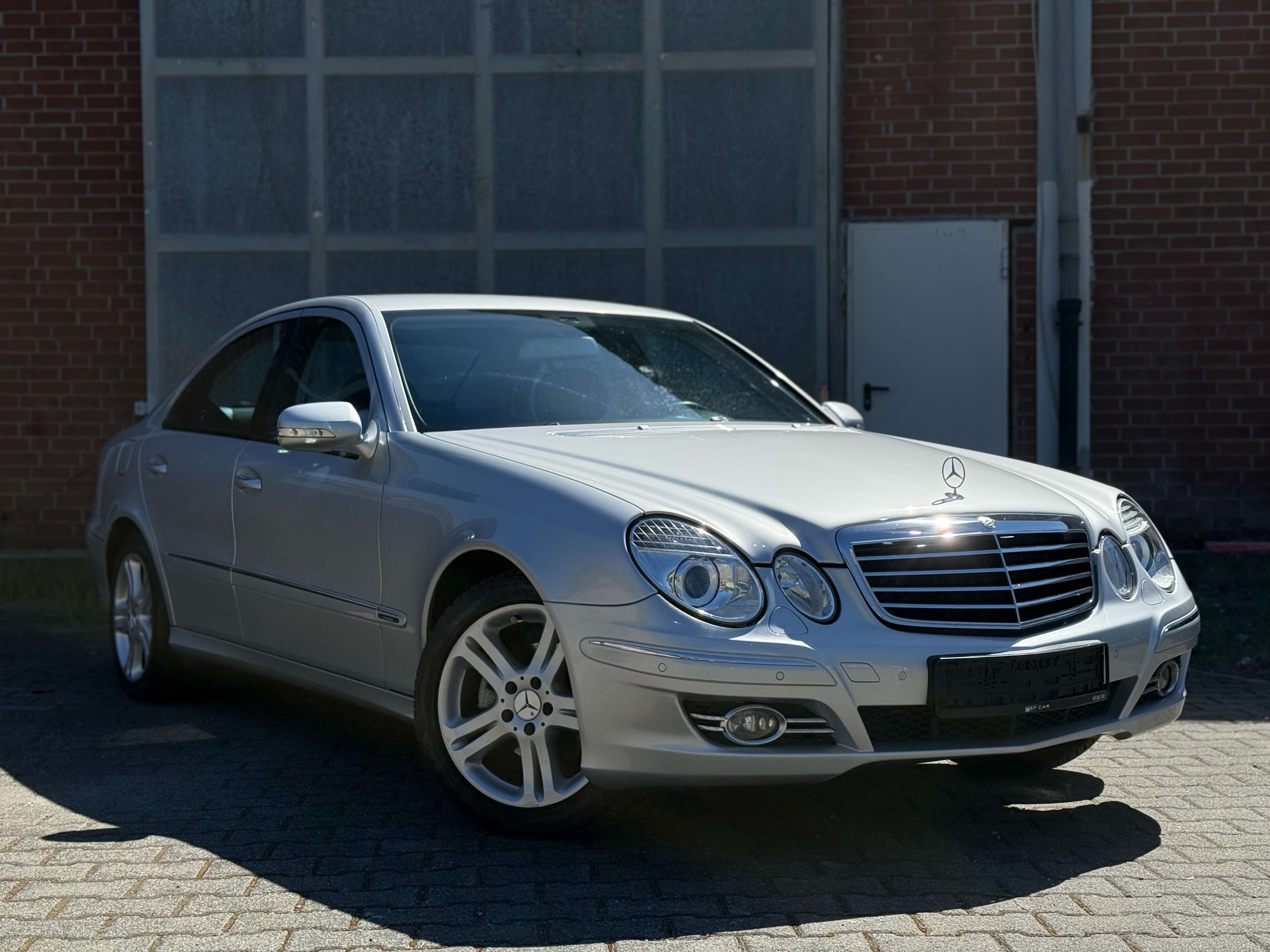Second hand Mercedes Benz E-Class 200
