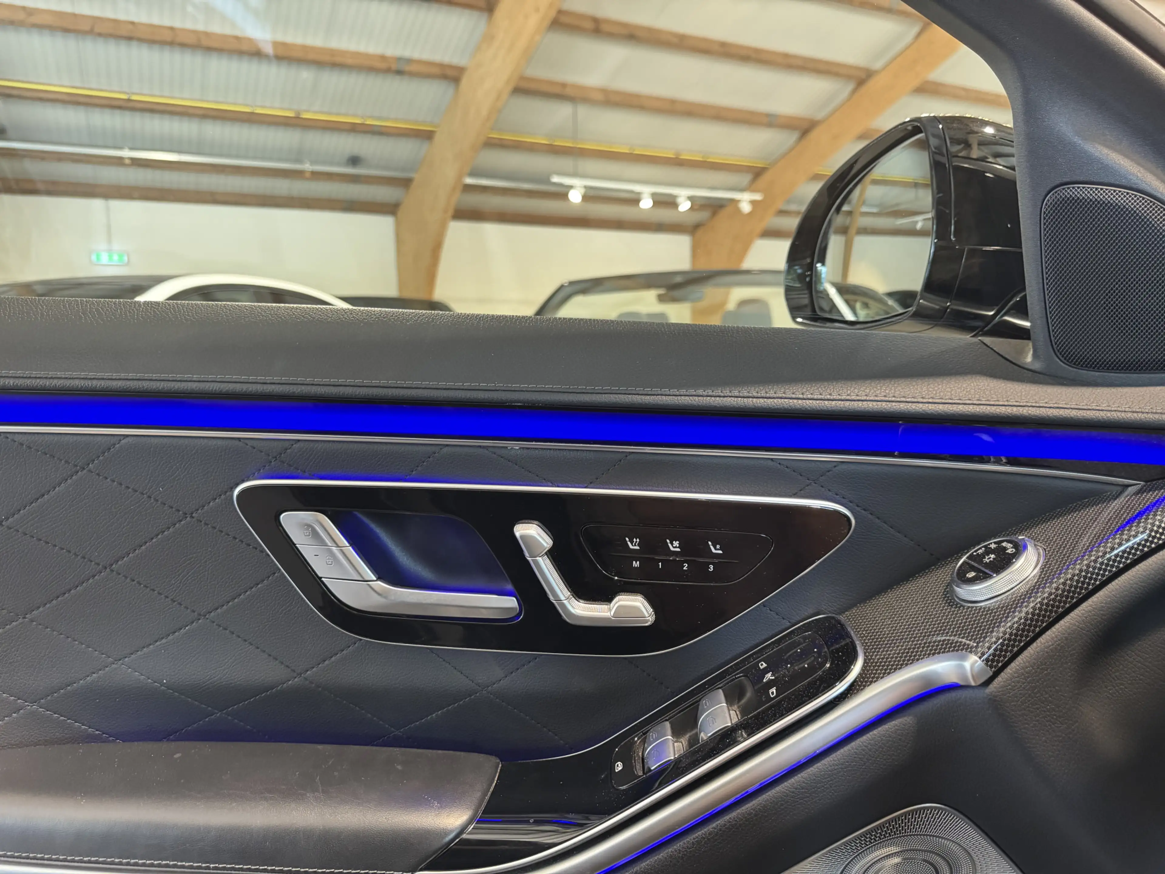 Mercedes-Benz S 350 350d AMG Line HUD 360 Bur — photo 20