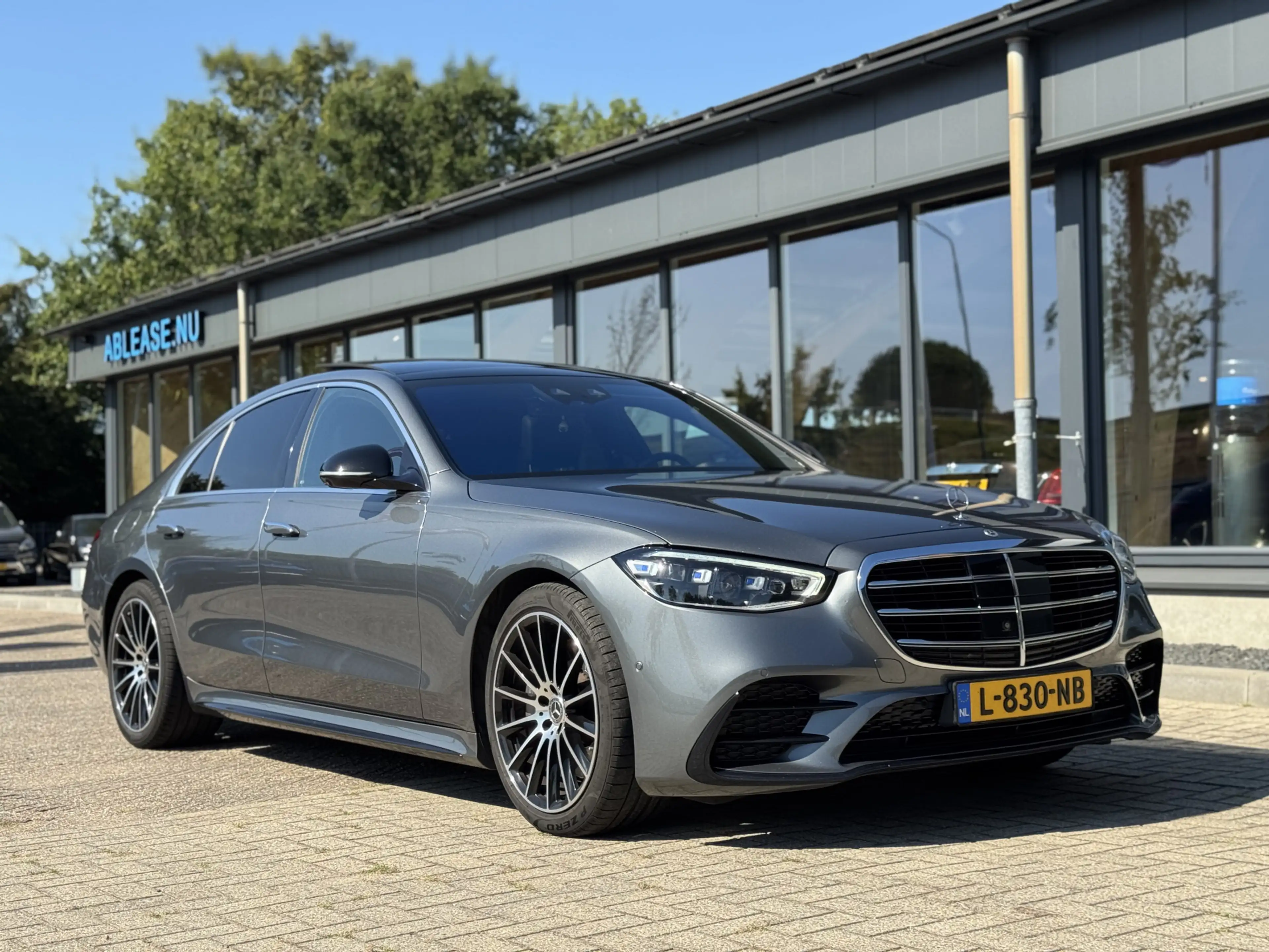 Mercedes-Benz S 350 350d AMG Line HUD 360 Bur — photo 14