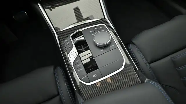 BMW 330 e xDrive Ansicht 19