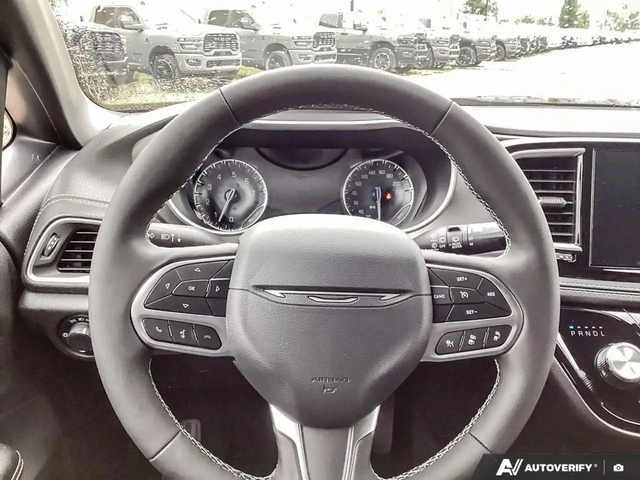 Chrysler Pacifica fotografie Chrysler Pacifica