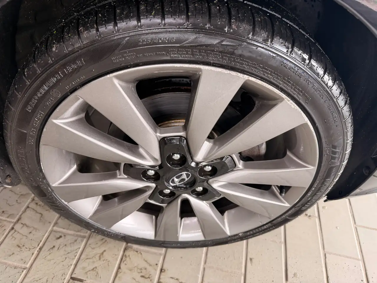 Hyundai ELANTRA снимка Hyundai ELANTRA