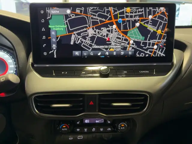 Nissan Juke view 16