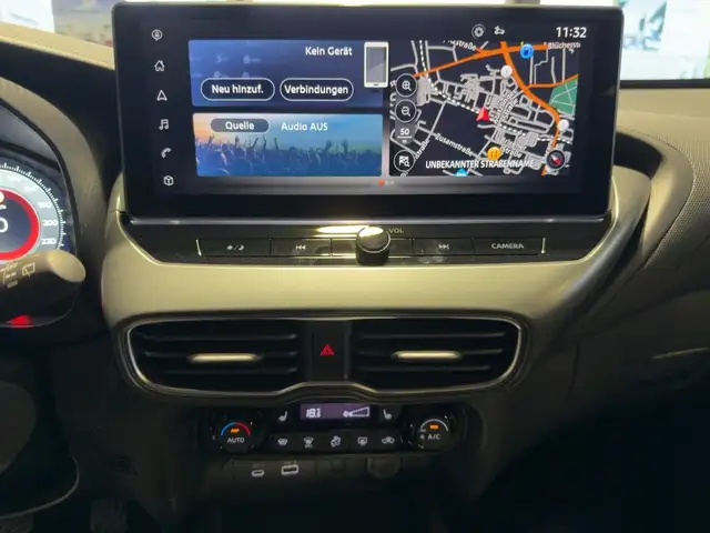 Nissan Juke view 15