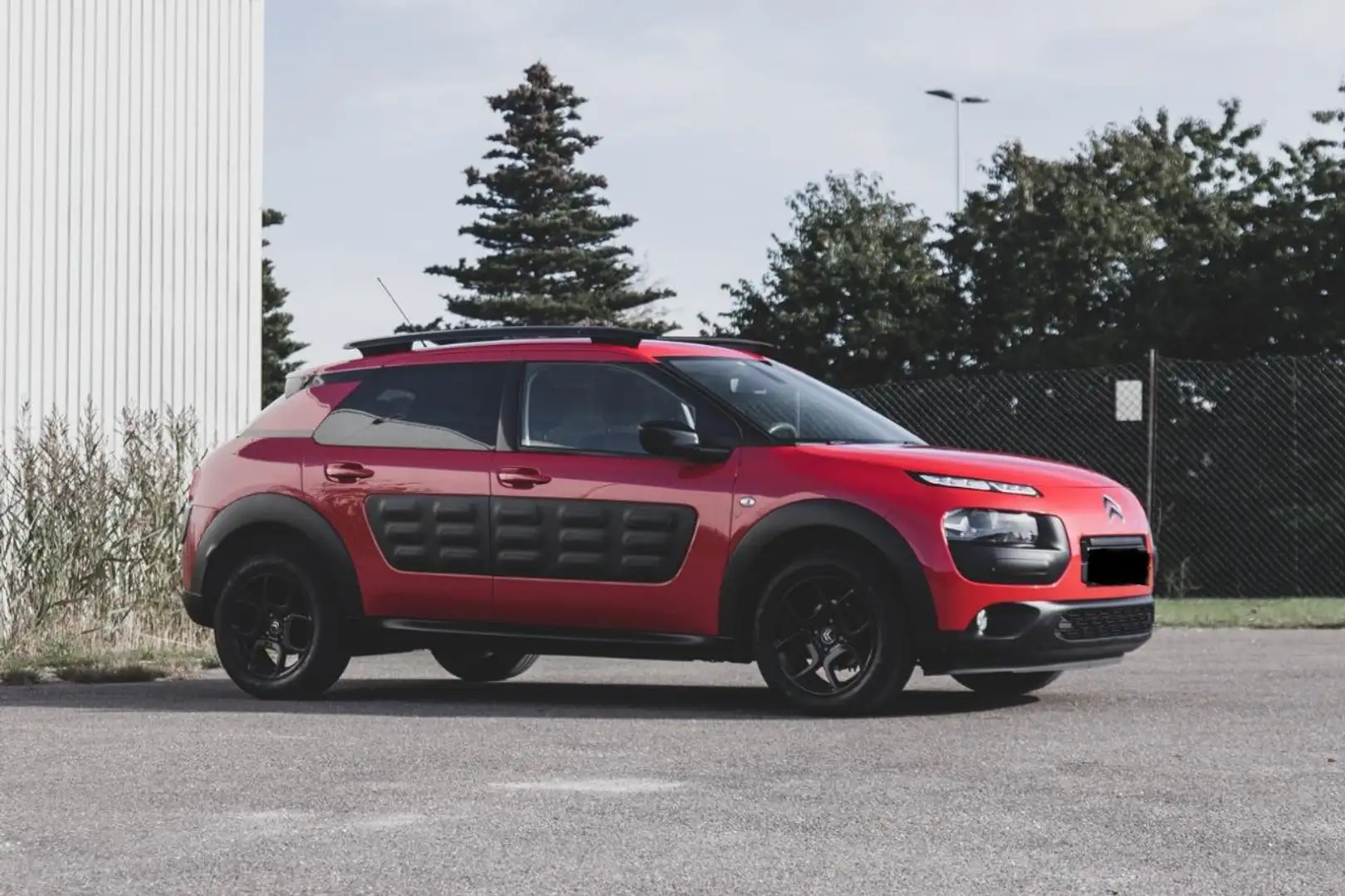 Citroen C4 Cactus PureTech 82 Shine Edition Czerwony - 1
