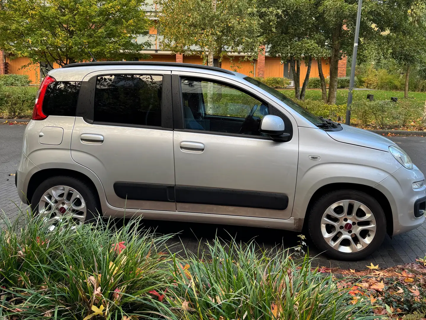 Fiat Panda Panda 0.9 TwinAir Lounge AIRCO/ALU VELGEN/CD/BLUET Argent - 1