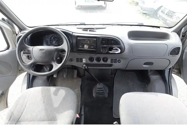 Ford Transit view 7
