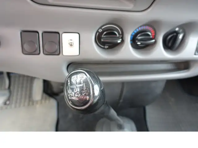 Ford Transit view 13