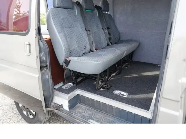 Ford Transit view 8