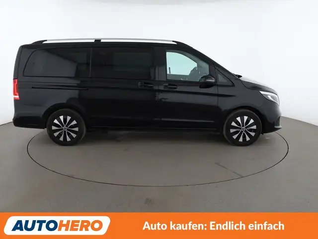 Mercedes-Benz V-Class view 7
